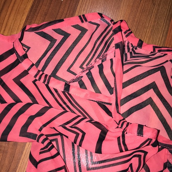 Mid drift top - Picture 2 of 3